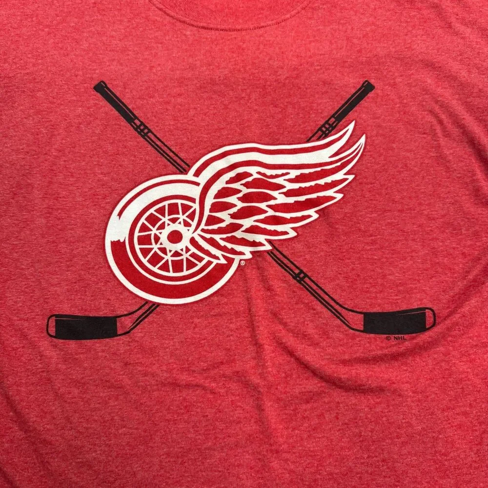 Champion Detroit Red Wings NHL Hockey Graphic T-Shirt Mens Large Red Crew Tee - Picture 9 of 11